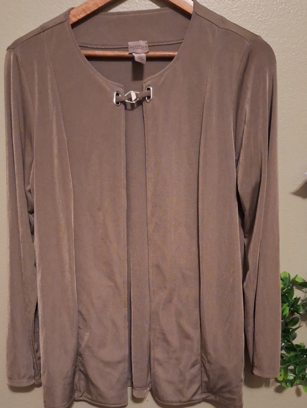 Chico'sLightweight Taupe Long-Sleeve Women's Top with Decorative Clasp